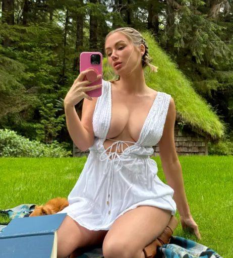 Image 20737207 from Sara Jean Underwood / Saraunderwood