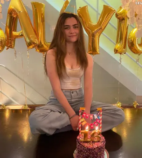 Image 2073683 from Lola Flanery