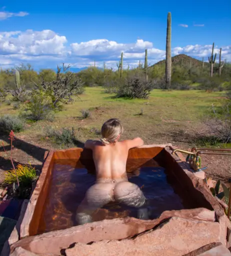 Image 20736550 from Sara Jean Underwood / Saraunderwood