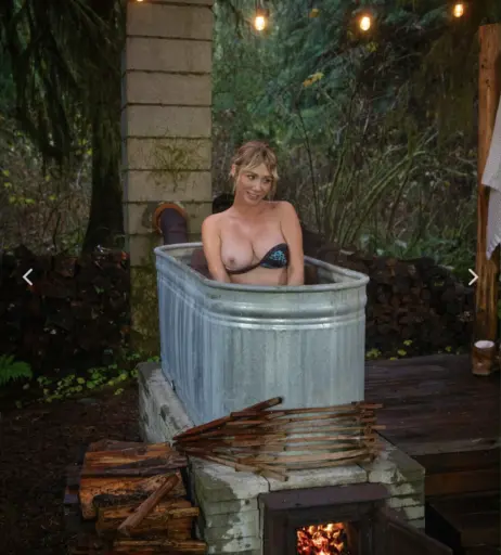 Image 20736314 from Sara Jean Underwood / Saraunderwood