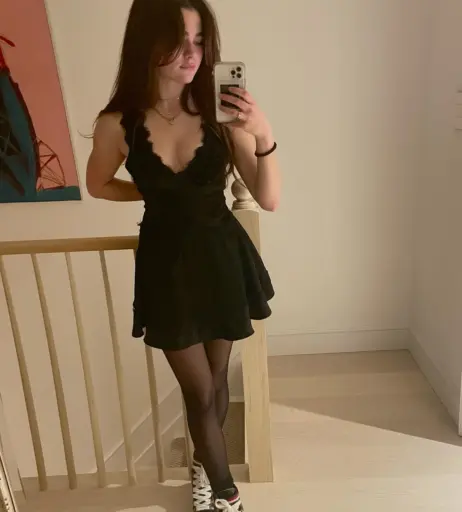 Image 2073311 from Lola Flanery