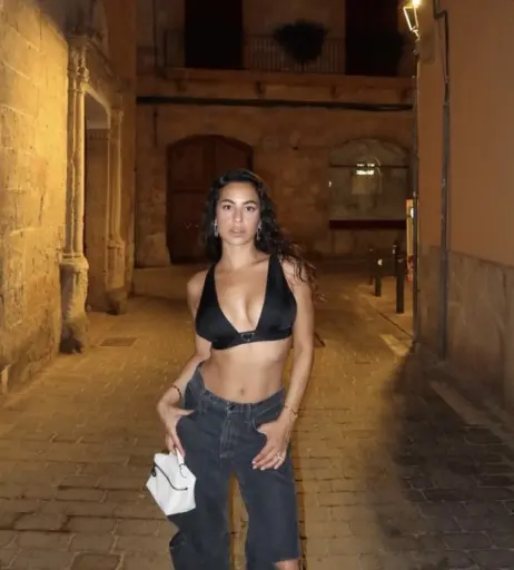 Image 2070861 from Gizem Emre