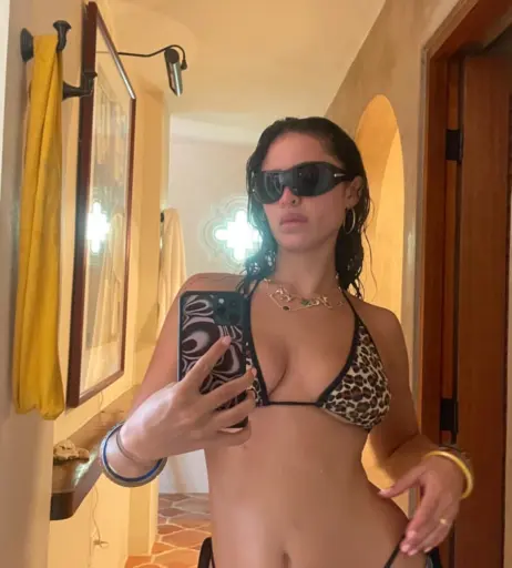 Image 2070812 from Luna Blaise