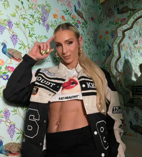 Image 2070831 from Charlotte Flair