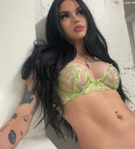 Image 2070418 from Maggie Lindemann