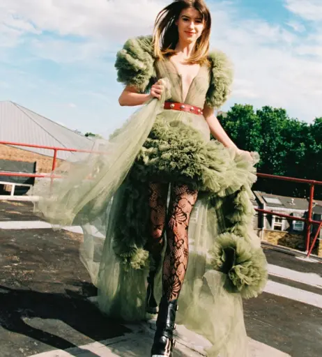 Image 2070794 from Daisy Edgar-Jones