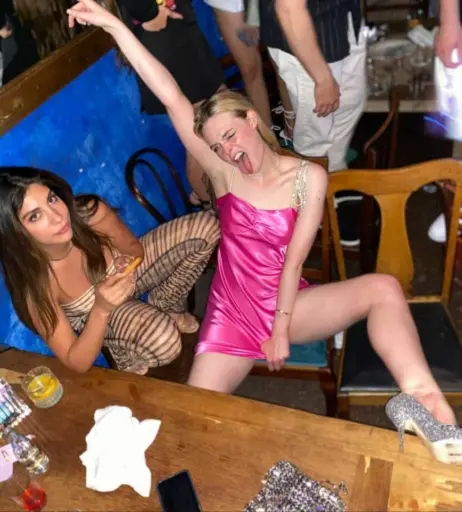 Image 2070184 from Elle Fanning