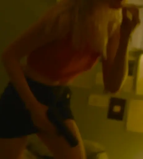 Image 2070035 from Elle Fanning