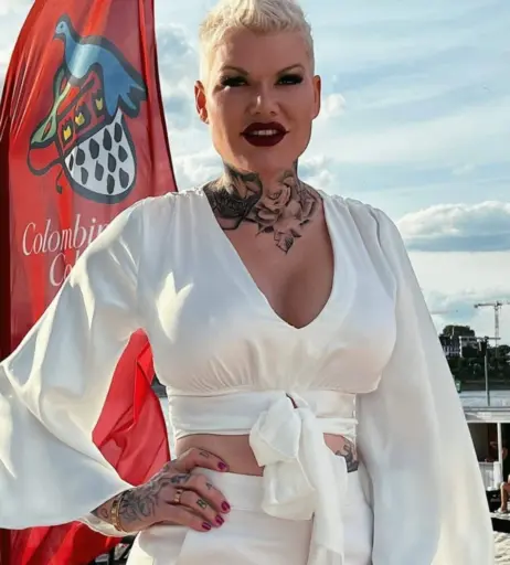 Image 2070351 from Melanie Müller