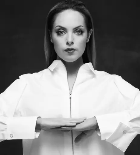 Image 2079601 from Elizabeth Gillies