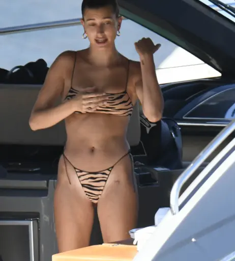 Image 2078712 from Hailey Bieber