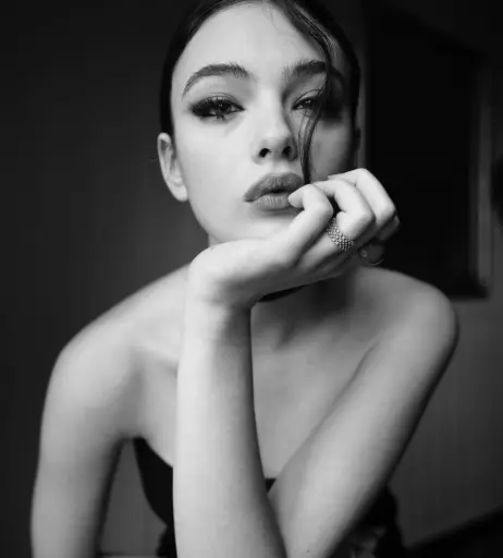 Image 2078162 from Deva Cassel