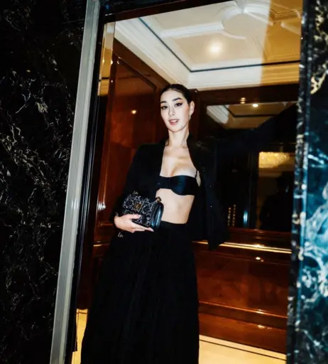 Image 2078259 from Elif