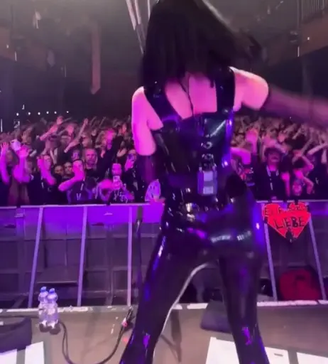 Image 2078992 from Elif