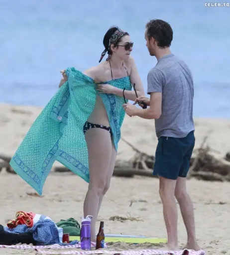 Image 2065589 from Anne Hathaway