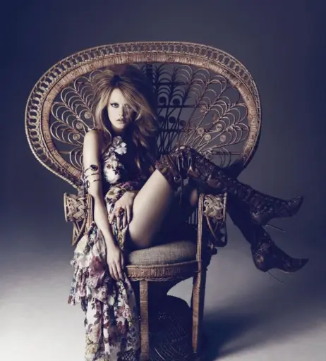 Image 2066982 from Camille Rowe