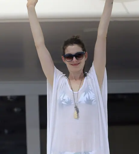 Image 2066960 from Anne Hathaway