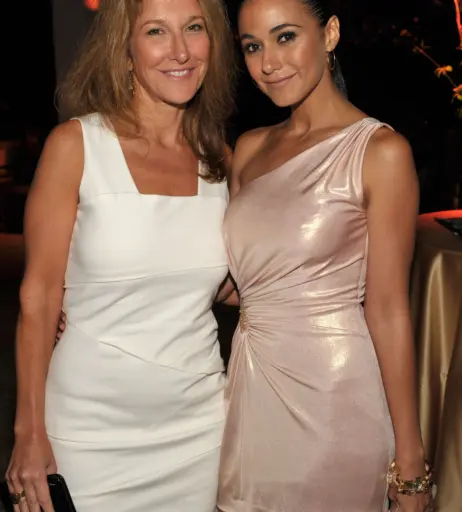 Image 2067409 from Emmanuelle Chriqui