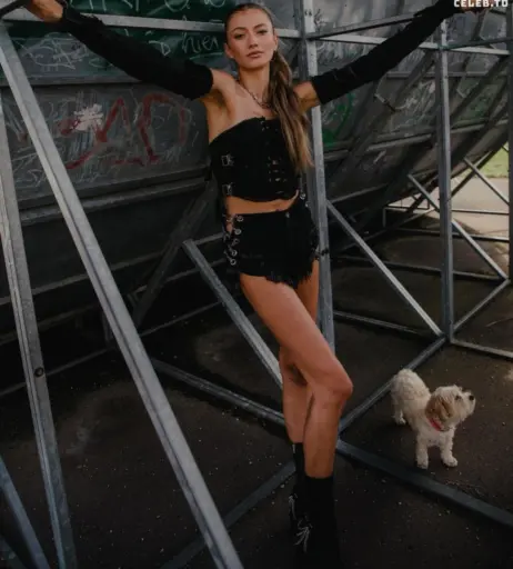 Image 2067079 from Leony Burger