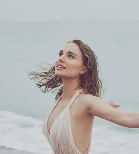 Image 2067352 from Natalie Portman