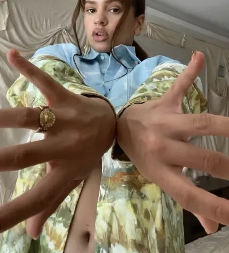 Image 2064825 from Rosalia