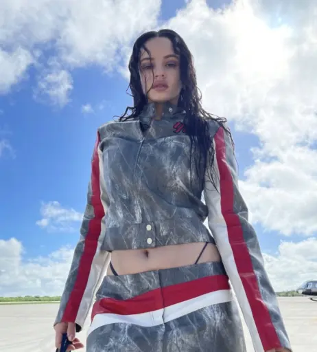 Image 2064570 from Rosalia