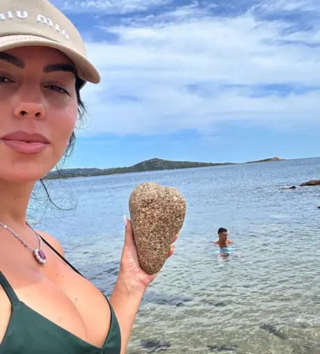 Image 2061970 from Georgina Rodriguez Hernández