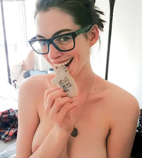 Image 2061931 from Anne Hathaway