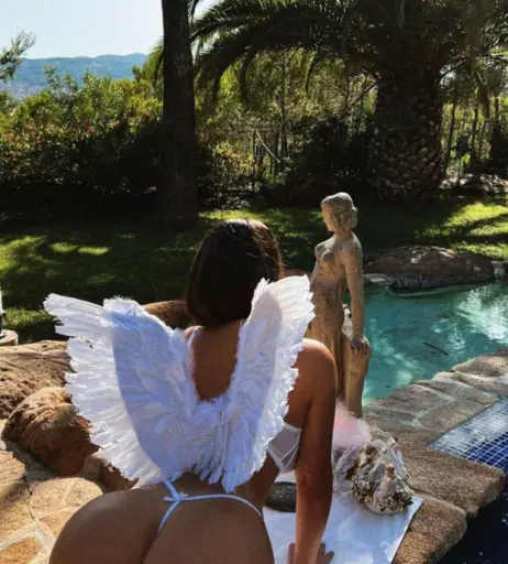 Image 20626997 from Demi Rose Mawby