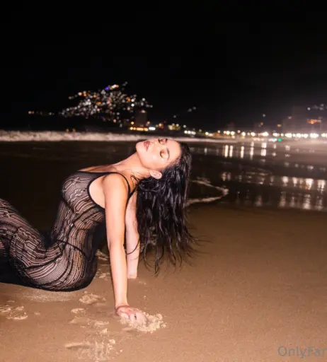 Image 20626795 from Demi Rose Mawby