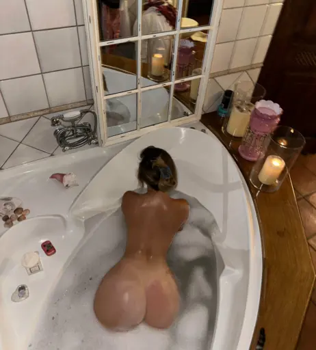 Image 20630376 from Demi Rose Mawby