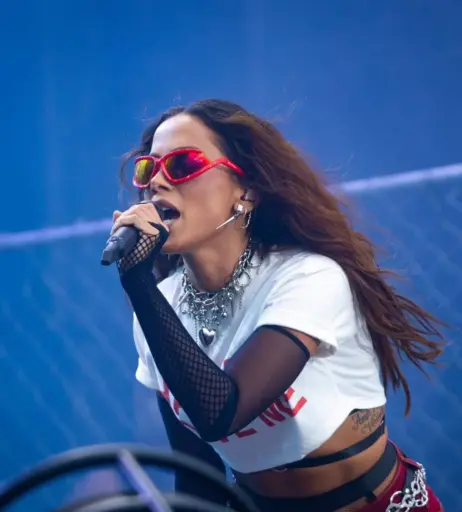 Image 2060921 from Anitta