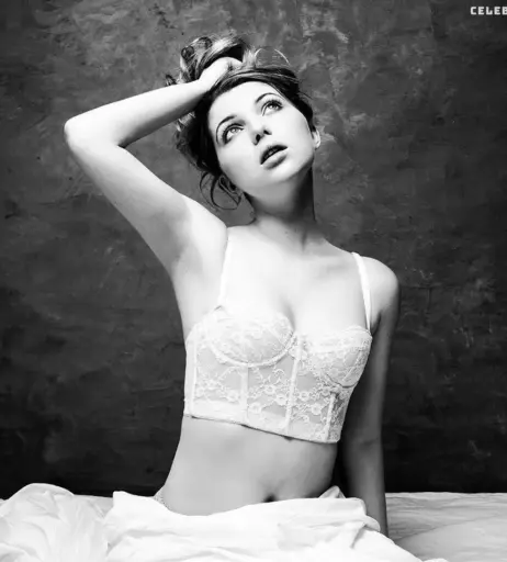 Image 2069008 from Sammi Hanratty