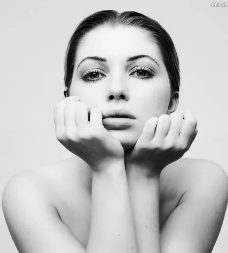 Image 2068865 from Sammi Hanratty