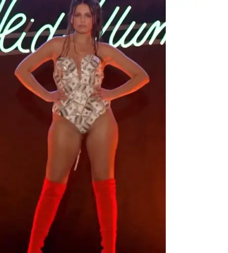 Image 2068678 from Xenia Tsilikova