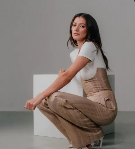 Image 2068169 from Leony Burger