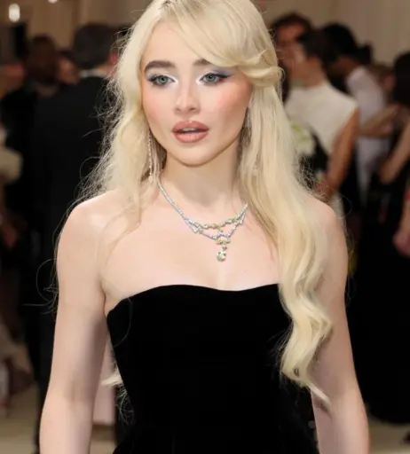 Image 2068042 from Sabrina Carpenter