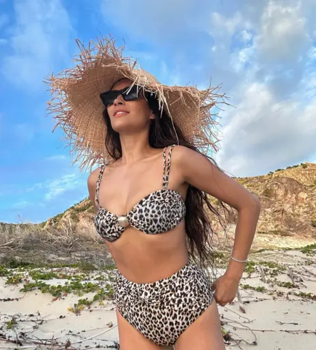 Image 2068246 from Shay Mitchell