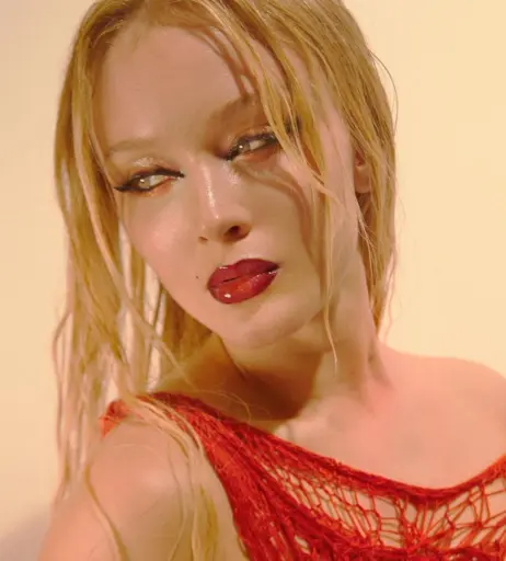 Image 2068260 from Zara Larsson