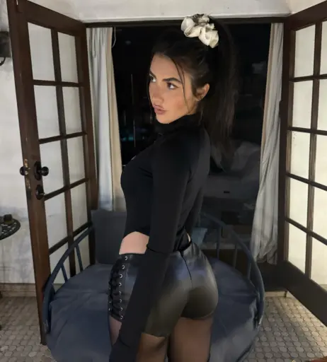 Image 20592464 from Andrea Botez (leaks = ban)