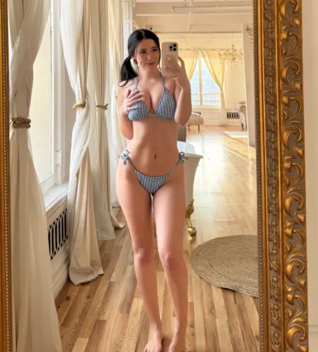 Image 20589697 from Hotblockchain / Emily Cocea / cryptobaddie1