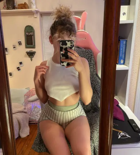 Image 2046336 from daintytits