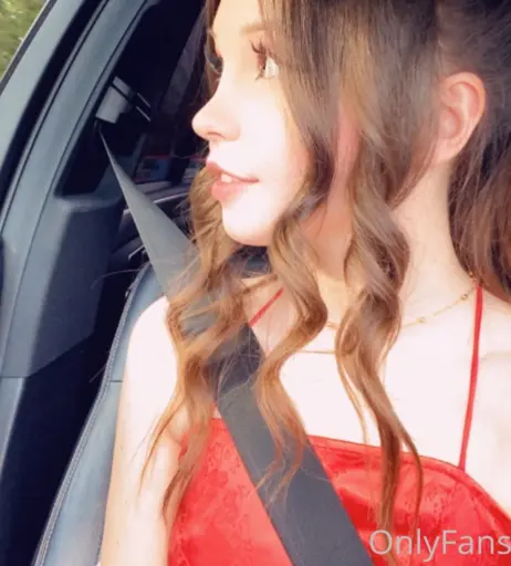 Image 204794 from Belle Delphine