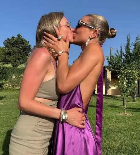 Image 2041473 from Lola Weippert