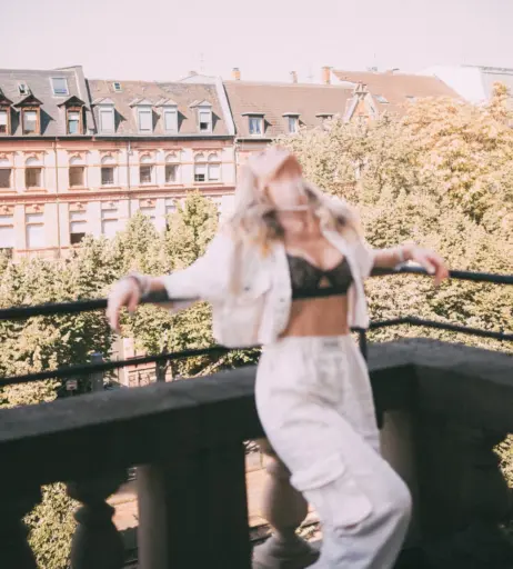 Image 2042486 from Lola Weippert