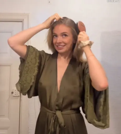 Image 2042755 from Lola Weippert