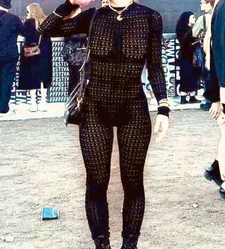 Image 2042384 from Lola Weippert