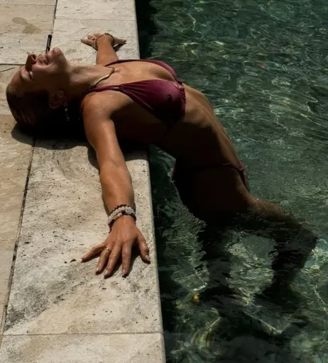 Image 2042353 from Lola Weippert