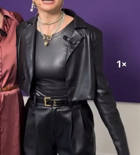 Image 2040690 from Lola Weippert