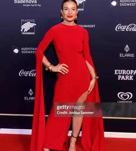 Image 2040044 from Lola Weippert